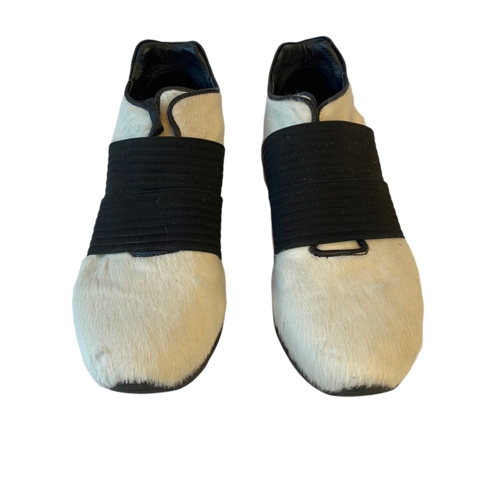 ANDIA FORA woman’s pony hair sneaker, size 38 EU….EUC